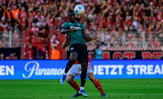 Guirassy, máximo goleador en la Bundesliga, baja por lesión para 