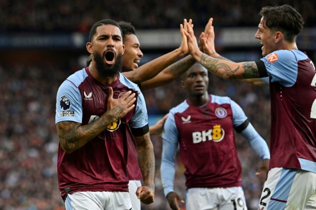 Aston Villa thrash West Ham to close on Premier League top four