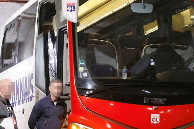 Match postponed after Lyon team bus stoned in Marseille, Grosso injured