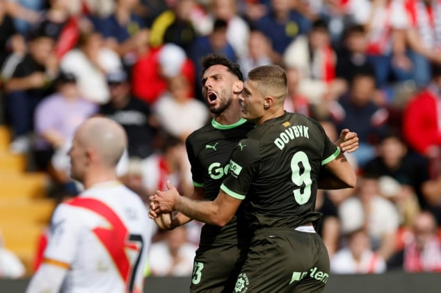Vinicius and Rodrygo keep Real Madrid on Girona's tail