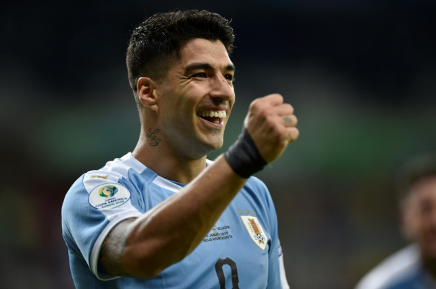 Suarez returns to Uruguay squad for Argentina clash