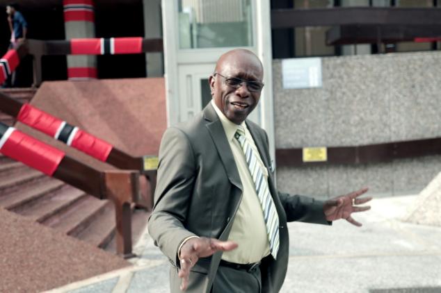 Ex-dirigente da Fifa Jack Warner é condenado a pagar R$ 1 milhão em Trinidad e Tobago