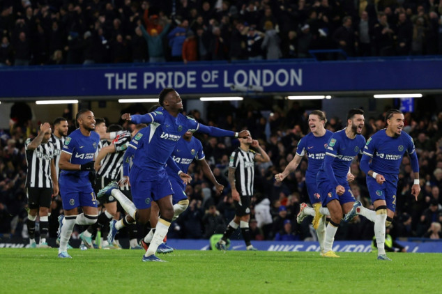 Chelsea vence Newcastle nos pênaltis e vai às semifinais da Copa da Liga Inglesa