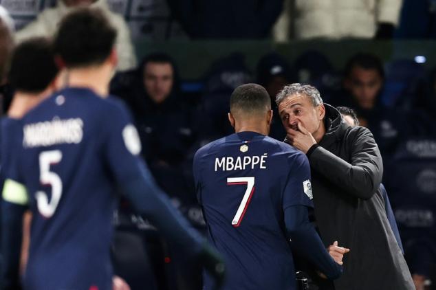 PSG fecha 2023 com vitória sobre o Metz (3-1) e dois gols de Mbappé