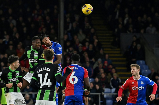 Welbeck salvages draw for Brighton at Crystal Palace