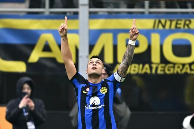 Italie: l'Inter souffre face à Vérone (2-1), mais finit la phase aller en tête