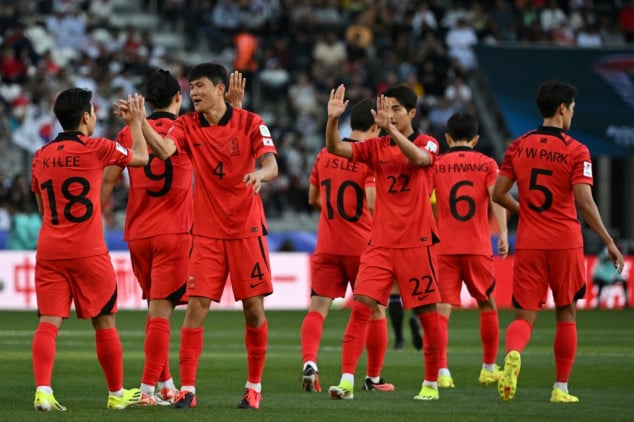 PSG's Lee upstages misfiring Son as S. Korea win Asian Cup opener
