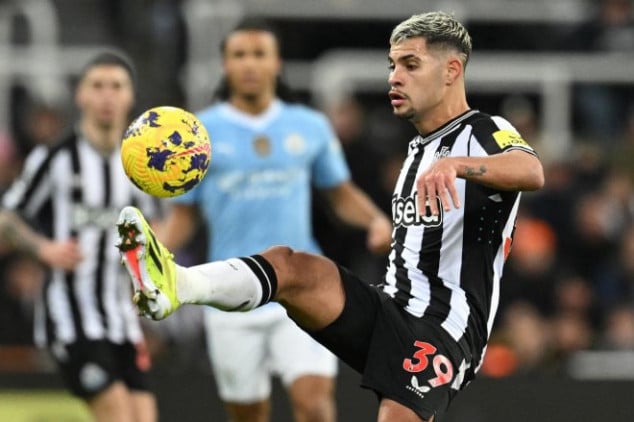 EPL giants linked with move for Bruno Guimarães