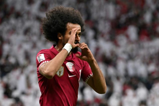 Holders Qatar first team to reach Asian Cup last 16