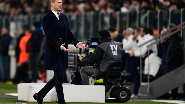 Frühe Rote Karte: Juve-Serie reißt gegen Abstiegskandidaten