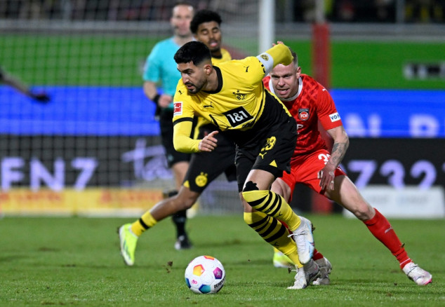 Dortmund held to goalless draw at Heidenheim