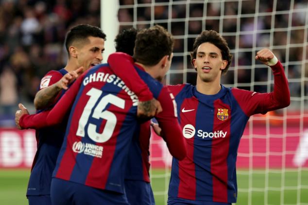 Barcelona golea 4-0 al Getafe y desaloja al Girona del segundo puesto