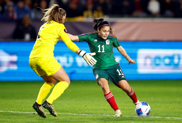 México tumba 2-0 a EEUU y avanza en Copa Oro femenina como líder de grupo