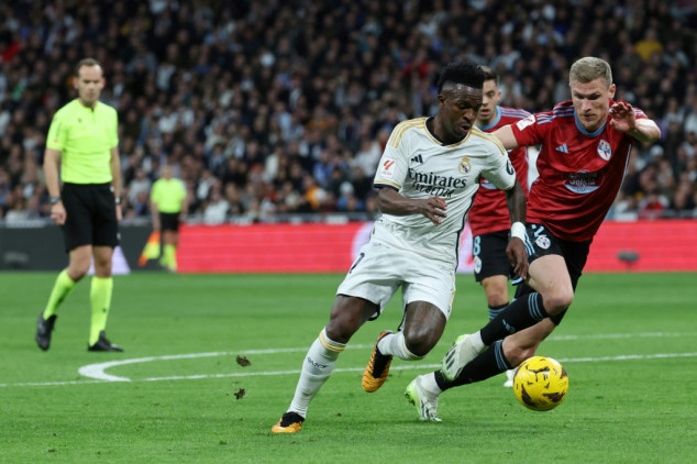 Com gol de Vini, Real Madrid goleia Celta (4-0) e dá mais um passo rumo ao título