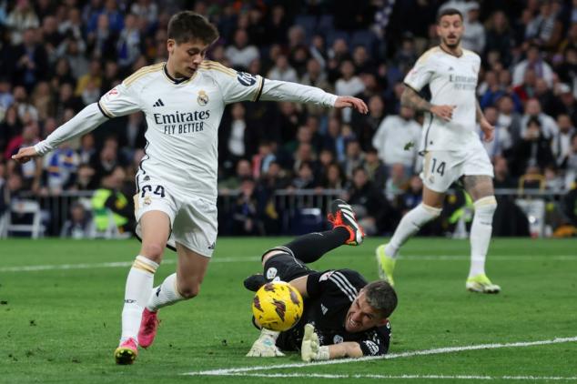 Real Madrid aplasta al Celta 4-0 y da otro paso hacia el título
