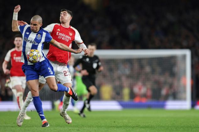 Arsenal y Oporto se van a los penales tras 1-0 para los 'Gunners' en Londres