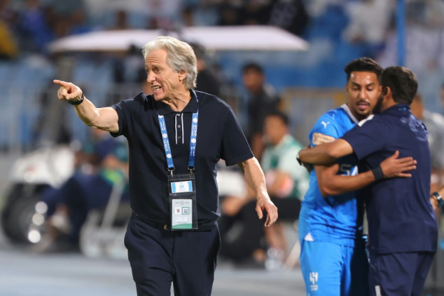 Al Hilal coach warns no celebrating yet despite world record