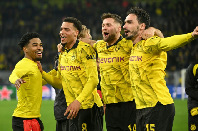 Borussia Dortmund vence PSV (2-0) e vai às quartas da Champions