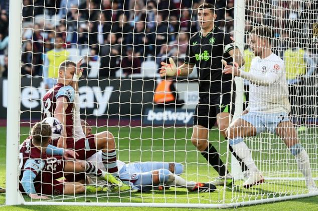 Aston Villa arranca empate com West Ham no Campeonato Inglês