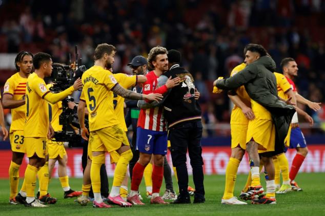 Espagne: le Barça corrige l'Atlético Madrid, Lewandowski trois fois décisif