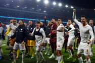 Polonia y Lewandowski se clasifican a la Eurocopa por penales en Gales