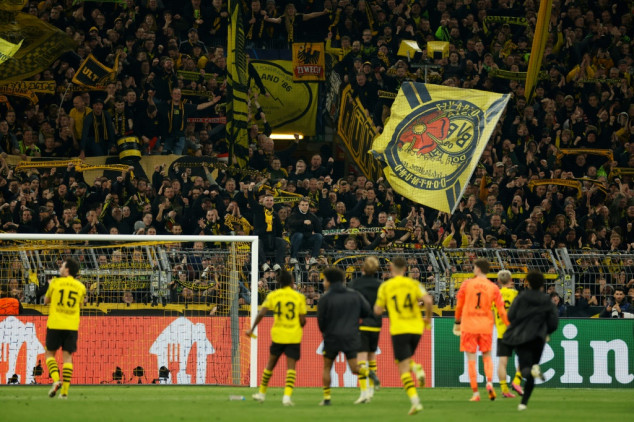 Dortmund vence Atlético de Madrid (4-2) e vai às semifinais da Champions