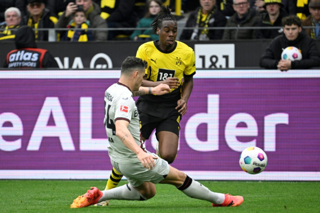 Leverkusen arrancar empate nos acréscimos contra Dortmund e salva invencibilidade