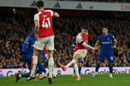 Angleterre: Arsenal s'amuse face à Chelsea et conforte son avance