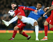Angleterre: Liverpool perd 2-0 à Everton, ses chances de titre s'amenuisent
