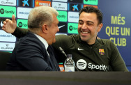 Xavi diz que segue no Barça porque que seu projeto 'não está concluído'