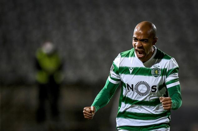 Benfica sign Joao Mario from Inter as Sporting fume