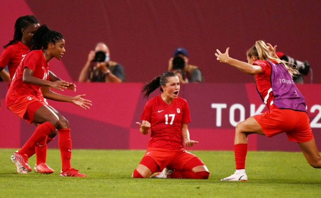 Canada shock USA to reach Olympic women's football final