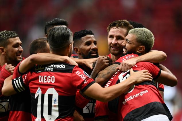 Flamengo goleia Olimpia (5-1) e vai às semifinais da Libertadores