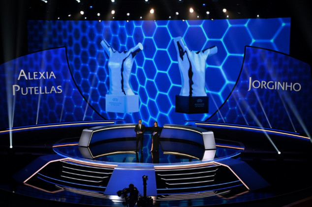 Chelsea's Jorginho, Barcelona's Putellas win UEFA player of year prizes