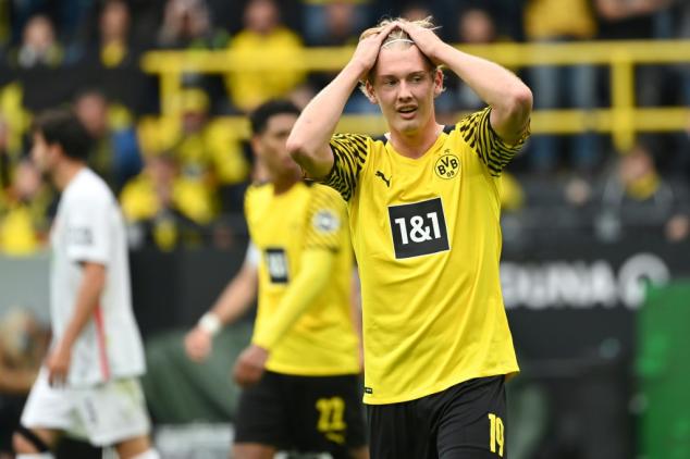 Borussia Dortmund e Freiburg vencem e pressionam o Bayern na Bundesliga