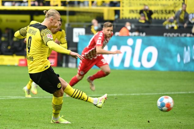 Borussia Dortmund bate Mainz com dois de Haaland pelo Alemão