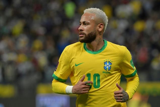 Neymar ruled out of Argentina clash with thigh pain