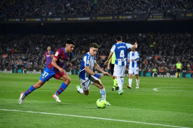 Espagne: Xavi rafle le derby de Barcelone pour sa première, l'Atlético à l'arraché