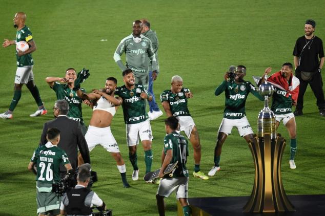 Palmeiras tricampeón de la Copa Libertadores 2021 al derrotar 2-1 a Flamengo