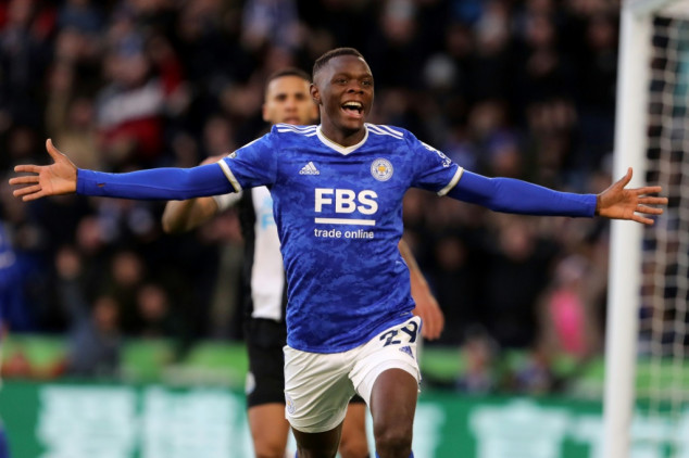 Leicester thrash sorry Newcastle, West Ham held by Burnley