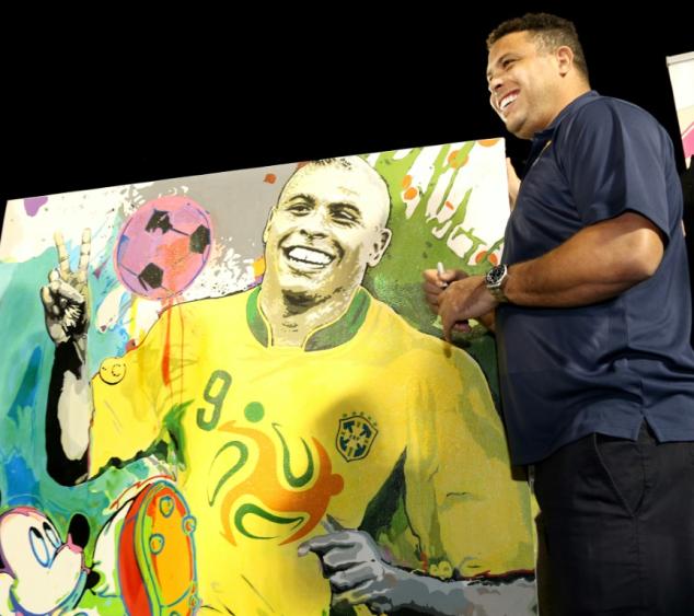 El exjugador brasileño Ronaldo da positivo al covid
