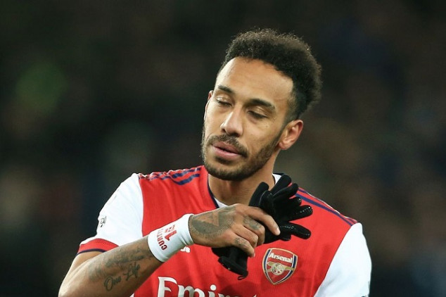 Arsenal set to offload Aubameyand on loan