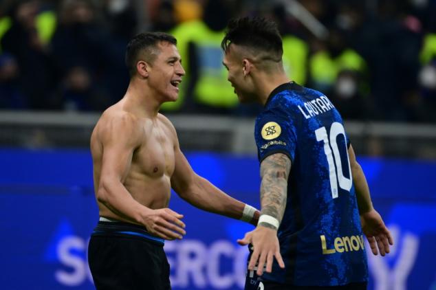 Alexis Sánchez da la Supercopa de Italia al Inter en el último suspiro