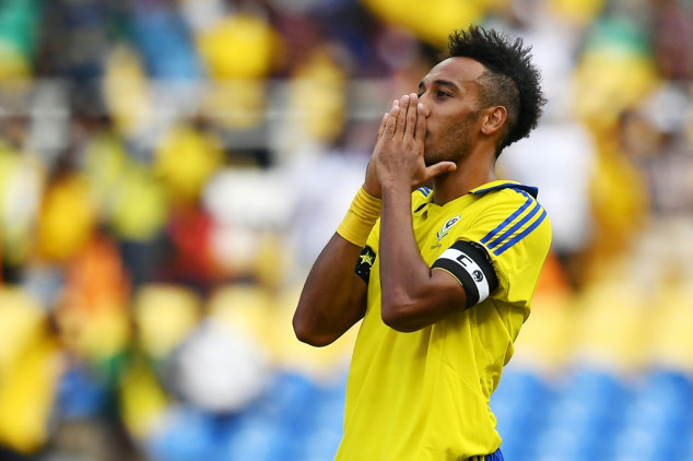 Aubameyang 'completely healthy' after heart scare