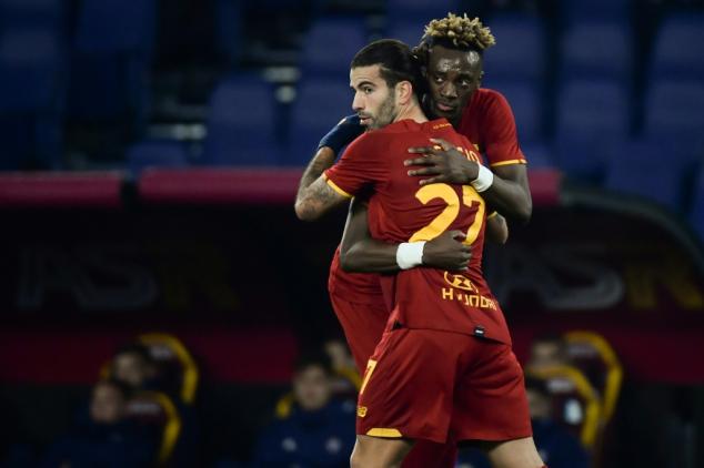 Abraham puts Roma in Italian Cup quarters after Lecce scare