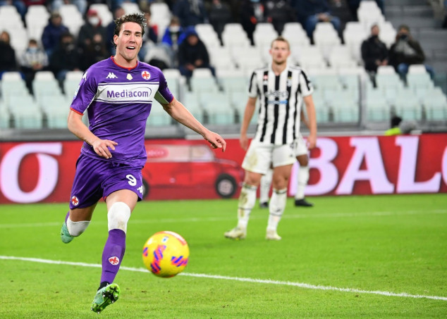 Juventus in 70m euro move for rising star Vlahovic: reports