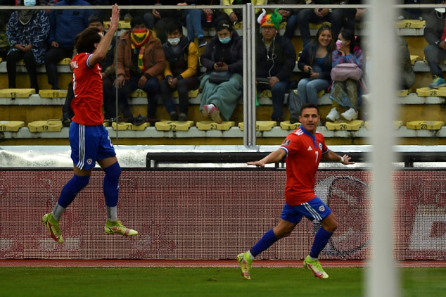 Pellistri inspires Uruguay, Sanchez reignites Chile's WC hopes