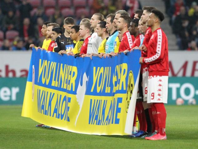 Los futbolistas traspasados desde Rusia o Ucrania no podrán competir en Alemania