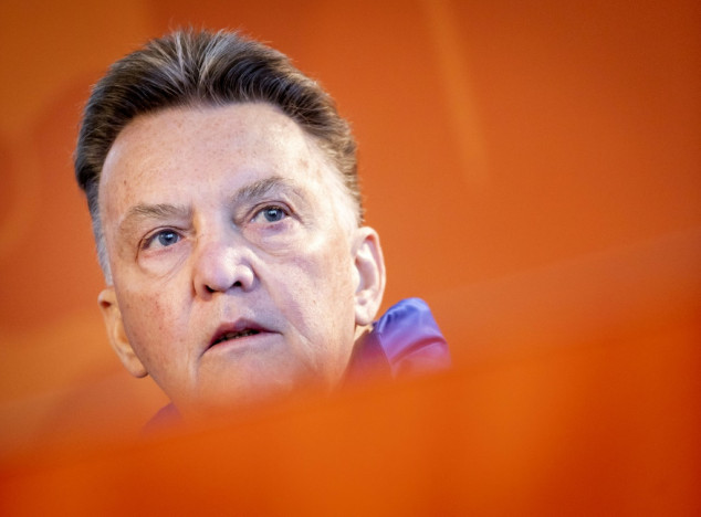 Netherlands coach Louis van Gaal diagnosed with prostate cancer