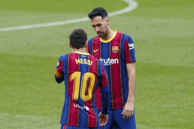 Busquets ready to give up captaincy to Messi